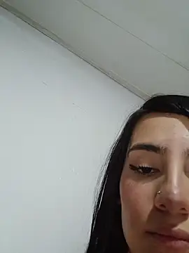 Sofiaa_Duque live cam on StripChat