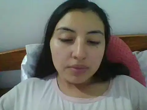 _Romilly_ live cam on StripChat