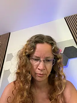 AnnikaRose live