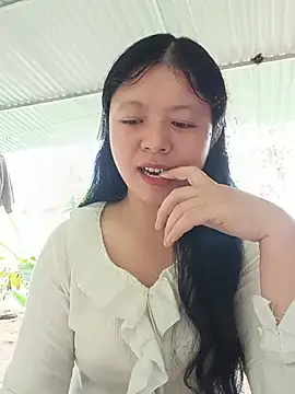 lisa-bae00