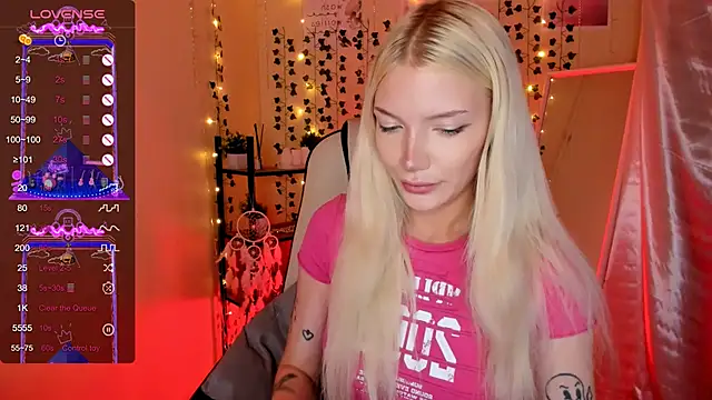 AnyaTaylor_
