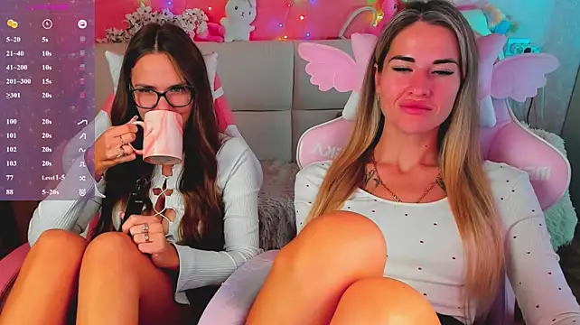 hotty_girls_here