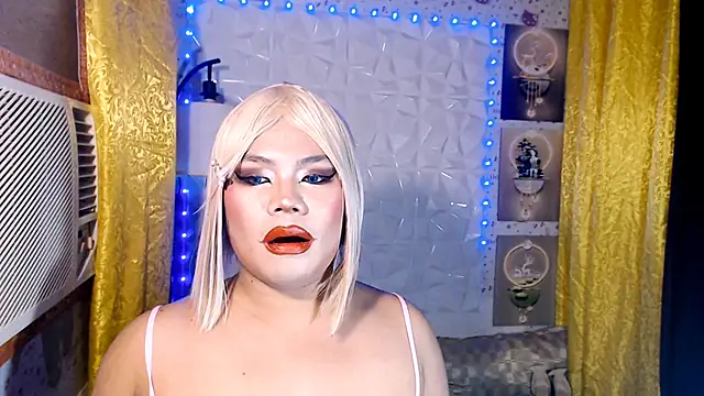 TSbrianaHugeCock