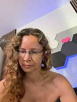 AnnikaRose live sex cam