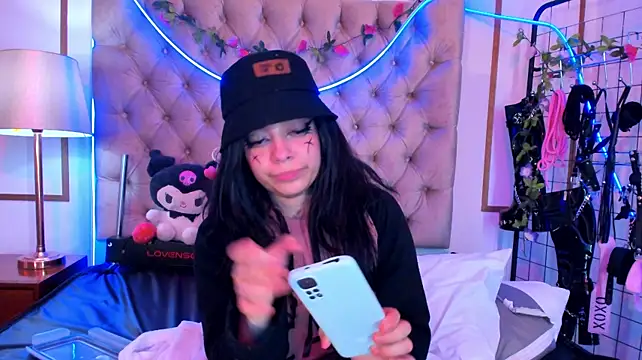 kira_Berry_
