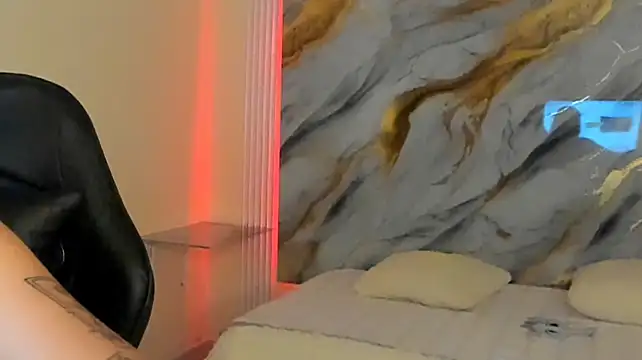 Violetamilk_efti