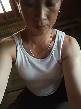 Linda-04 webcam