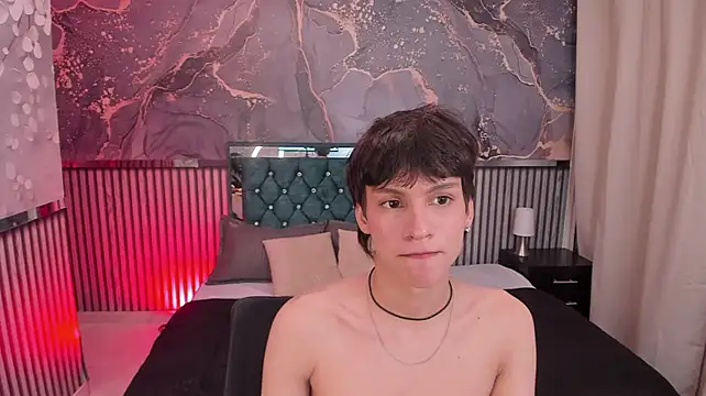 max_hunter1 Live Webcam on Stripchat