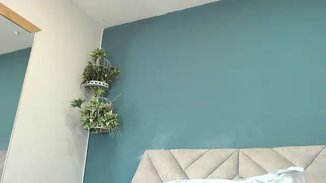 SharisWillian live cam on StripChat