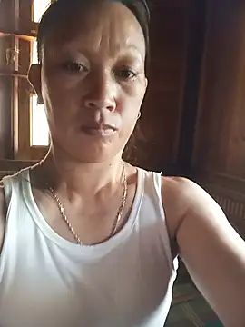Linda-04 webcam