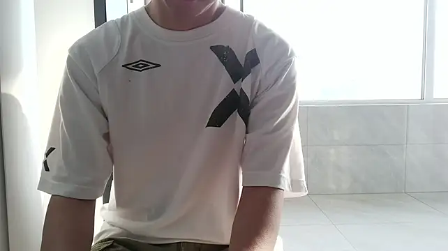nole_china7 (Ask my age) - talk / fun / cum