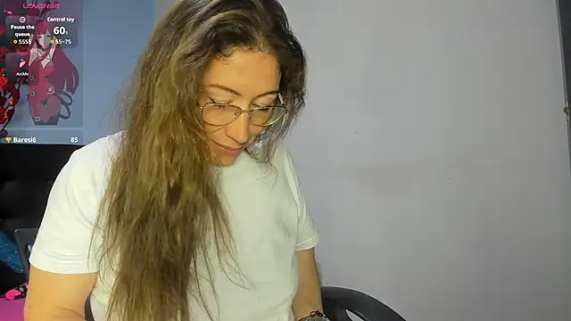 kaylaMinov_