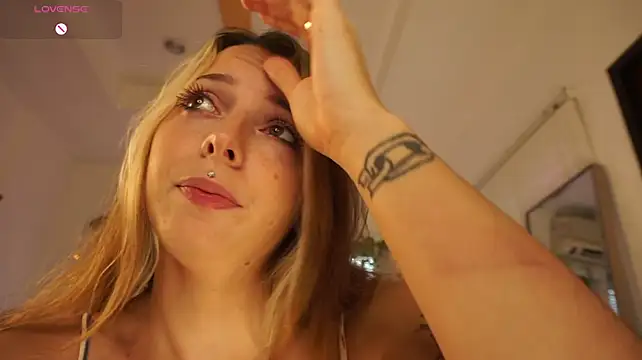 LoraDollie