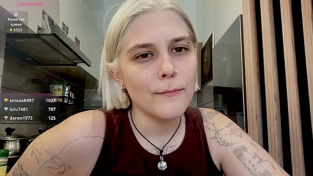 Ella_Bloom