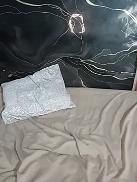 Chloe002