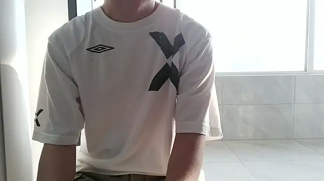 nole_china7 (Ask my age) - talk / fun / cum