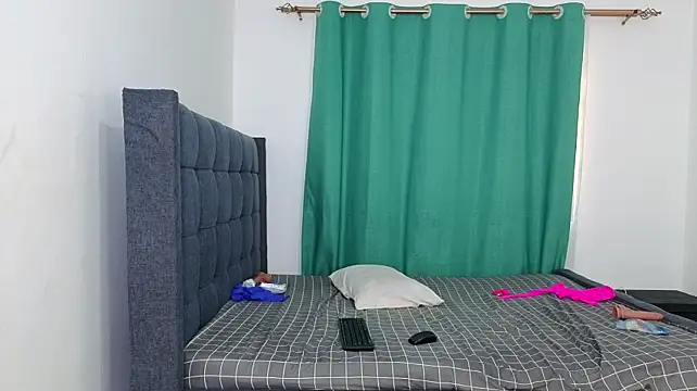 Chanel_Garcia live sex cam