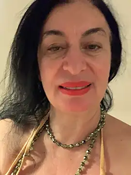 Lizzaa80 live sex cam