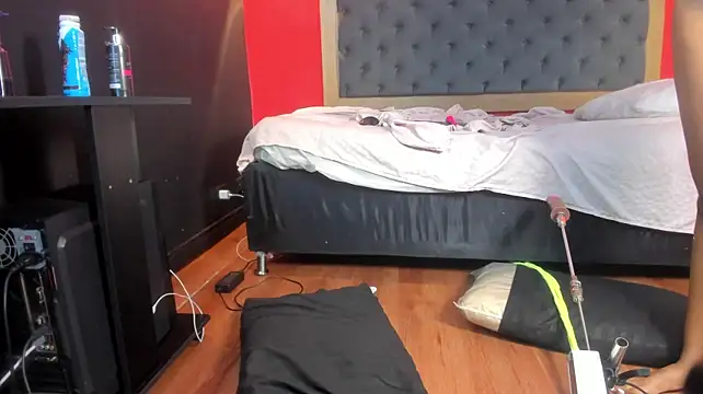 YayaHilton