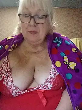 Alexia64231 live cam on StripChat