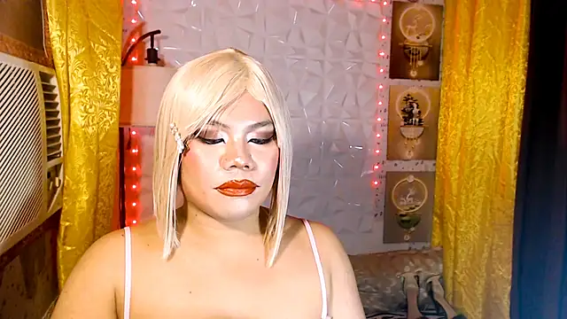 TSbrianaHugeCock