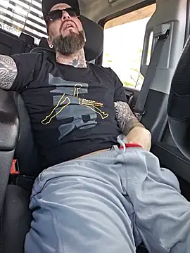 beardedtattood (Ask my age) - 😈Good morning daddy 😈