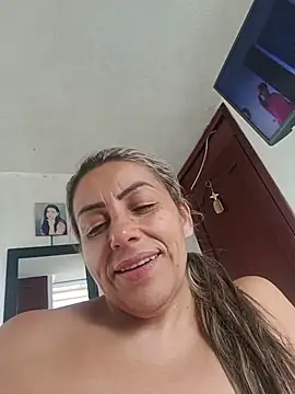 maynor_1998 live cam
