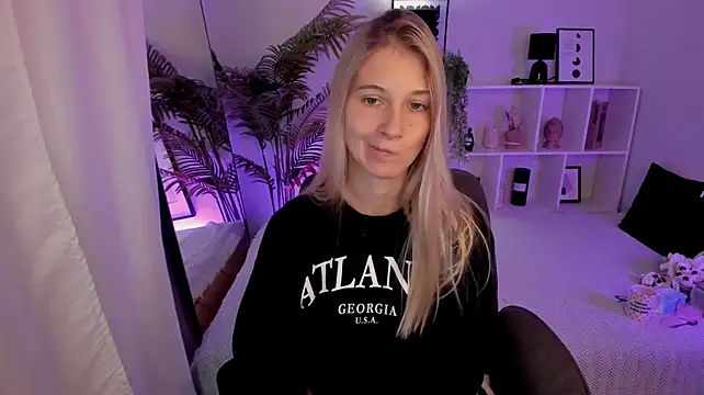 LauraPurr