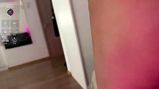 HallieHollo