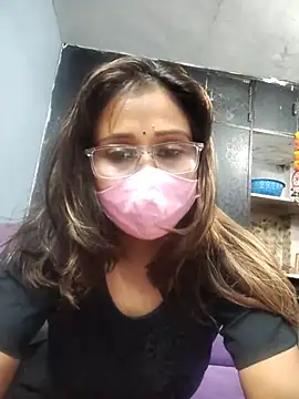 hot_laxmi2