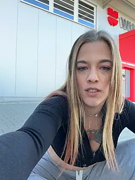 Luna_Lynn