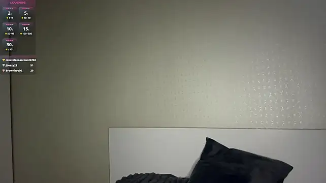 JessiaRuezga live cam on StripChat