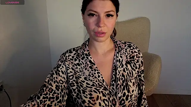 Jullyenn3