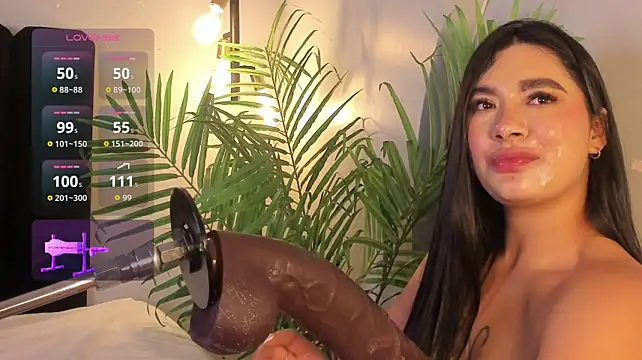 Juli_Casanova live cam on StripChat