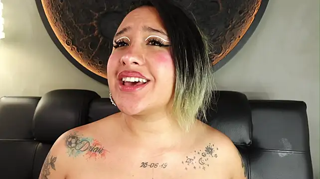 miss_danika webcam