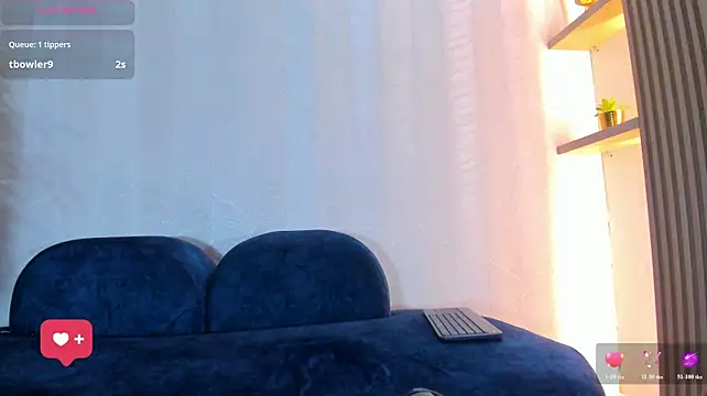 Naomii_Viper