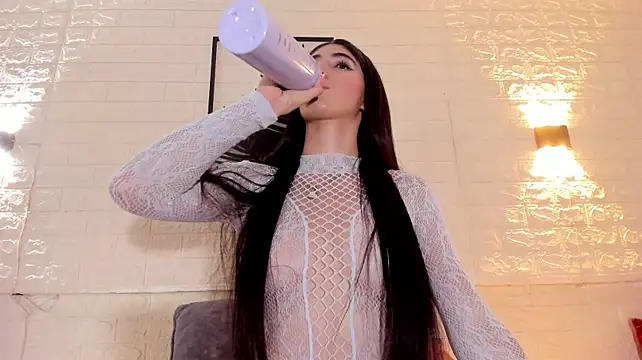 Valeria_noir