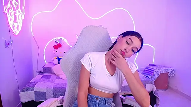 mia_cute_girl