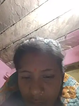 Hot_khusi753