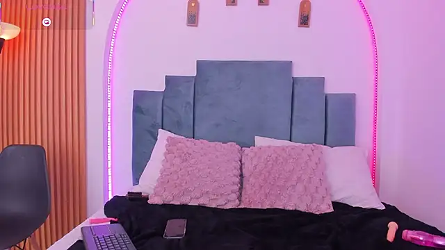 pamela_scott069