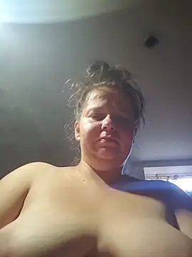 BustyBetty1984