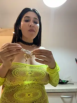 IrisBlues live cam on StripChat