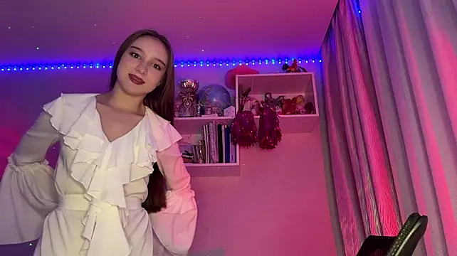 donettealaya (F teen) - Contact eyes 1 min