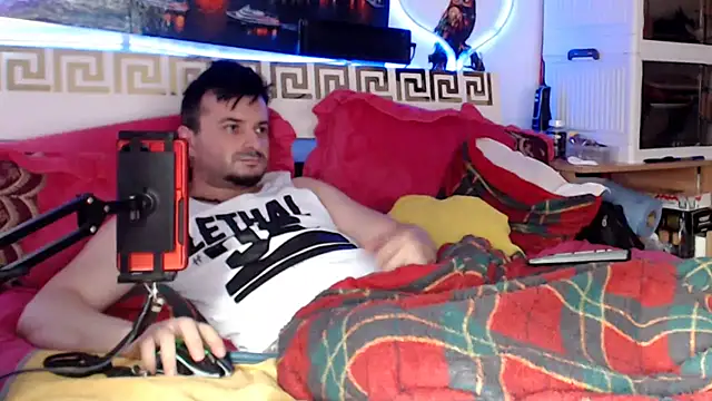 Hugec0ck007 live cam on StripChat