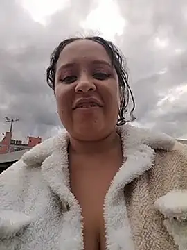 You-sexy-starr live cam on StripChat