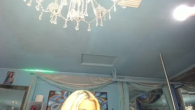 ADRIANNA_FOX