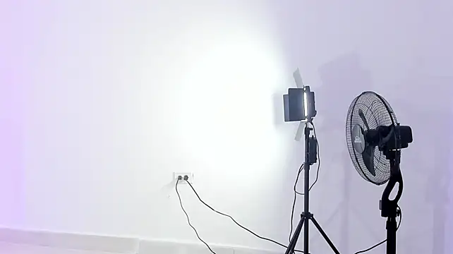 ArohomLester_