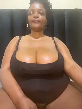 EBONY_WILD_ASS