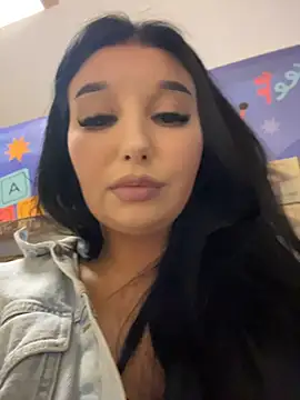 Tisha_Busty live cam preview