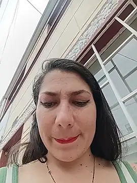 Mia_Love-3